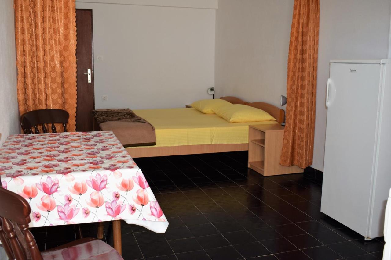 Apartments By The Sea Kabli, Peljesac - 10225 Brijesta Exterior foto